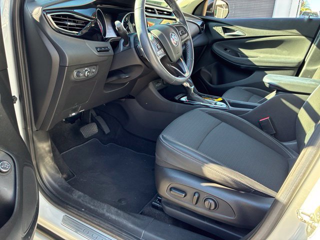 Used 2022 Buick Encore GX Select w/ Advanced Technology Package FWD image 7