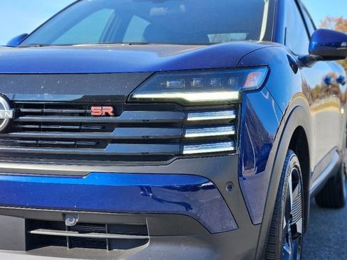 Certified 2025 Nissan Kicks SR w/ Illumination Package image 9