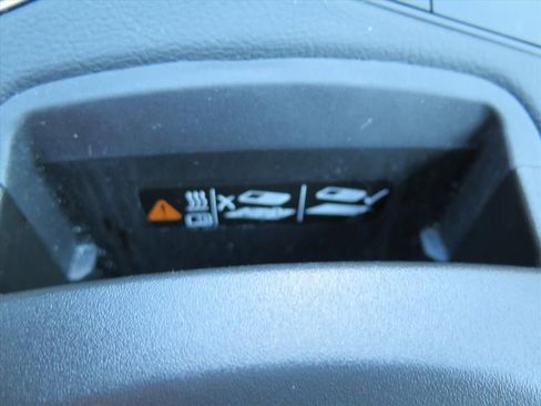 Used 2025 Cadillac XT5 Premium Luxury image 13