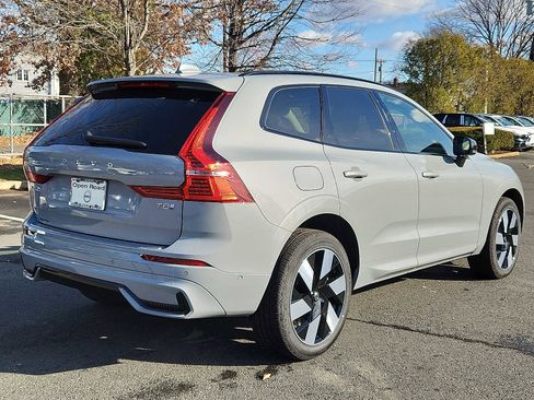 Used 2025 Volvo XC60 T8 Plus w/ Protection Package Premier image 6