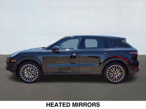 Used 2021 Porsche Cayenne AWD/4WD image 2