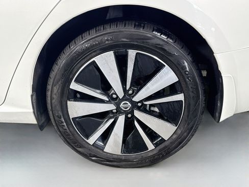 Used 2022 Nissan Altima 2.5 SV w/ SV Premium Package FWD image 37