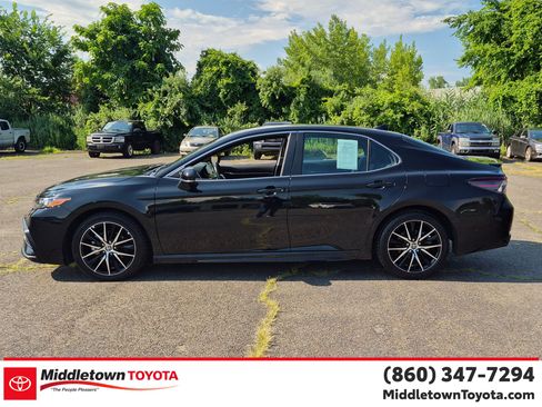 Certified 2024 Toyota Camry SE FWD image 6