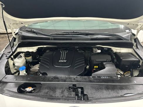 Used 2016 Kia Sedona LX w/ Option Group 020 FWD image 13