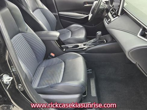 Used 2020 Toyota Corolla XSE FWD image 19