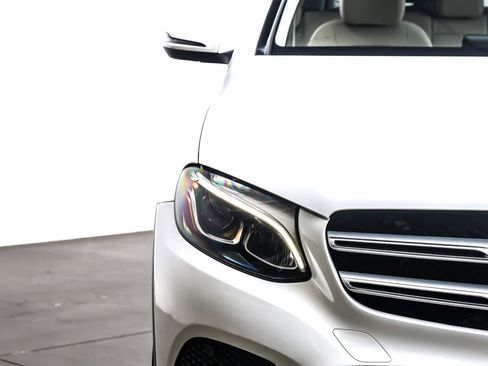 Used 2019 Mercedes-Benz GLC 300 image 13