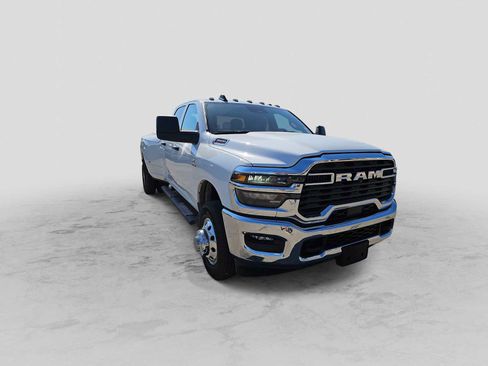 New 2026 RAM 3500 Tradesman w/ Chrome Appearance Group image 2