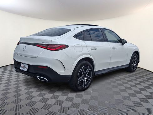 Used 2024 Mercedes-Benz GLC 300 4MATIC image 6