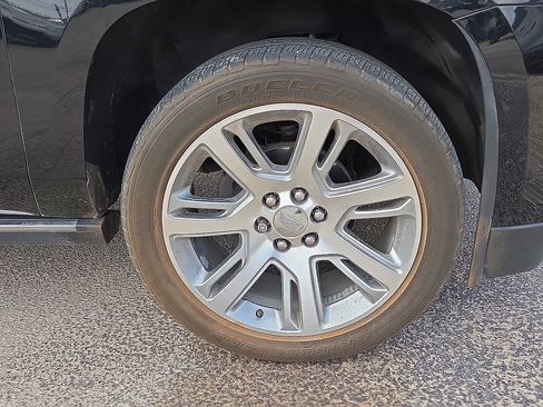 Used 2019 Cadillac Escalade Premium Luxury image 7