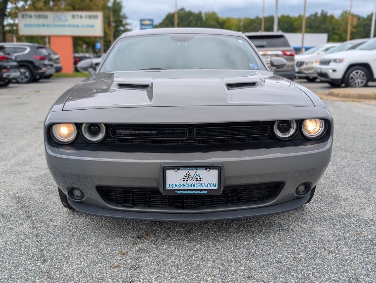 Used 2018 Dodge Challenger SXT w/ Blacktop Package RWD image 9