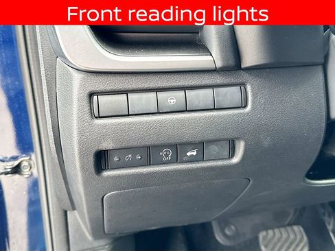 Used 2025 Nissan Rogue SV image 26