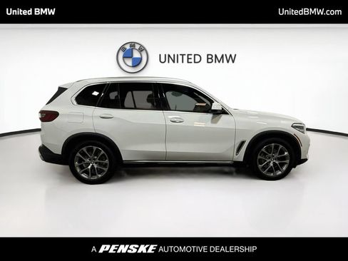 Used 2021 BMW X5 sDrive40i w/ Premium Package RWD image 4