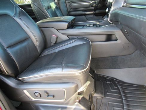 Used 2019 RAM 1500 Limited image 10
