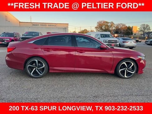 Used 2018 Honda Accord Sport image 11
