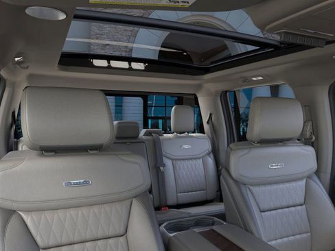 New 2026 Ford F450 Platinum w/ Platinum Plus Package image 22