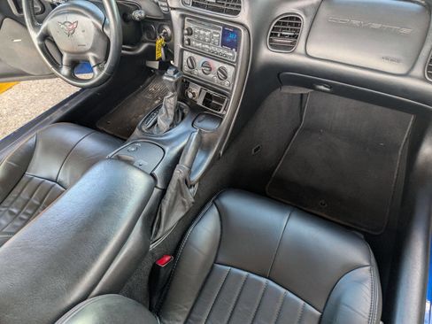 Used 2002 Chevrolet Corvette Convertible image 17