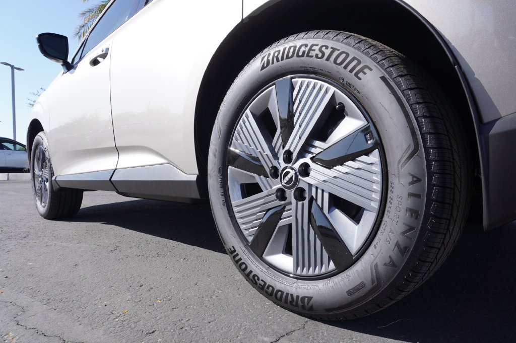 Certified 2025 Nissan Murano SL AWD/4WD image 6
