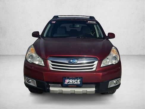 Used 2011 Subaru Outback 3.6R Limited w/ PWR Moonroof Pkg image 2