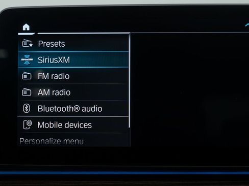 Used 2023 BMW 530e xDrive w/ Premium Package image 28