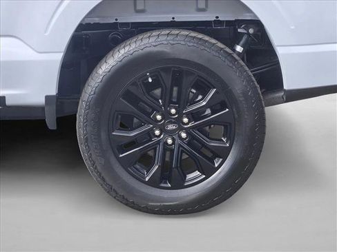 New 2025 Ford F150 Lariat w/ Equipment Group 501A Mid image 9