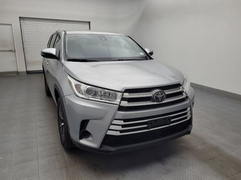 Used 2018 Toyota Highlander LE image 14