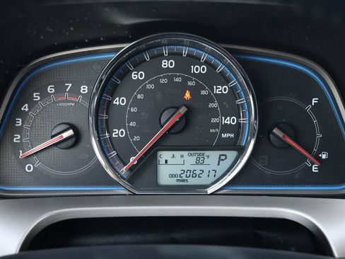 Used 2013 Toyota RAV4 Limited FWD image 18