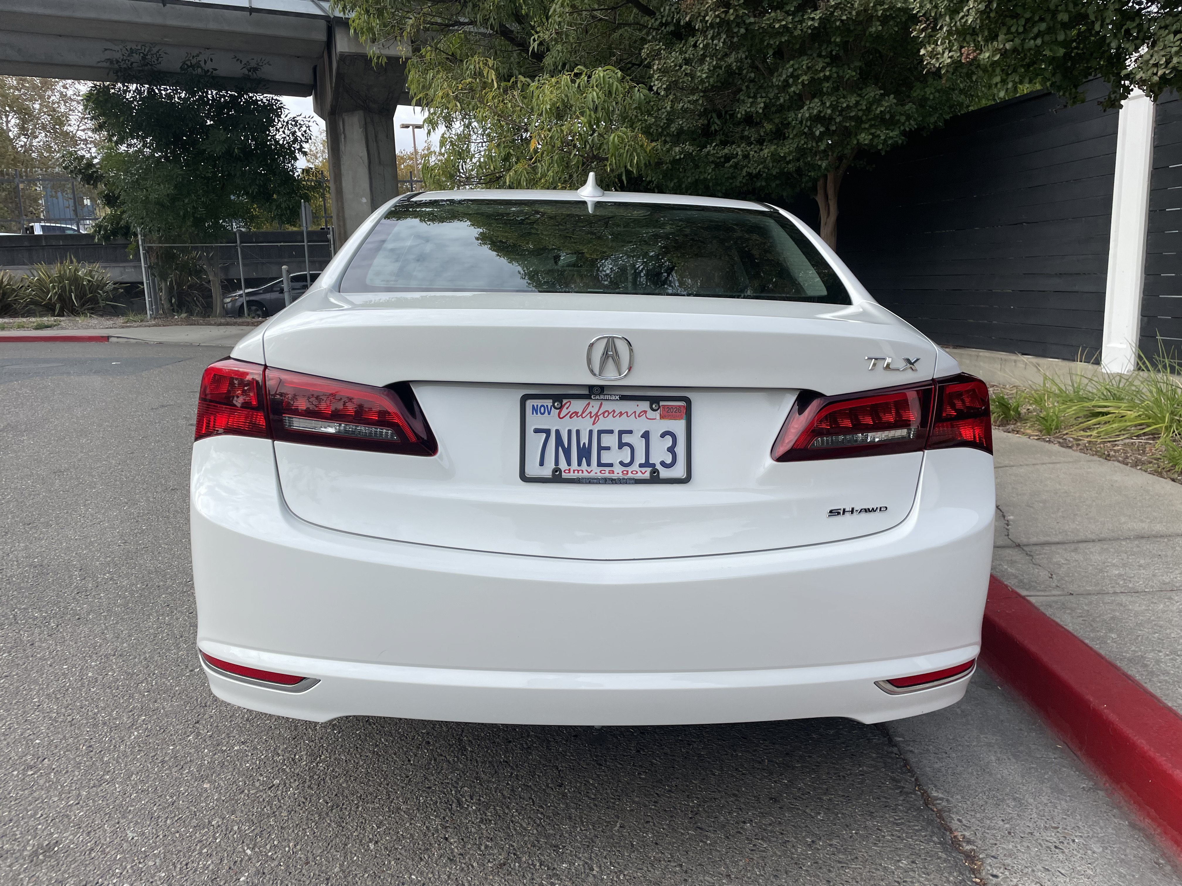 Used 2015 Acura TLX w/ Technology Package AWD/4WD image 5