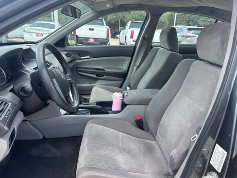 Used 2010 Honda Accord LX image 6
