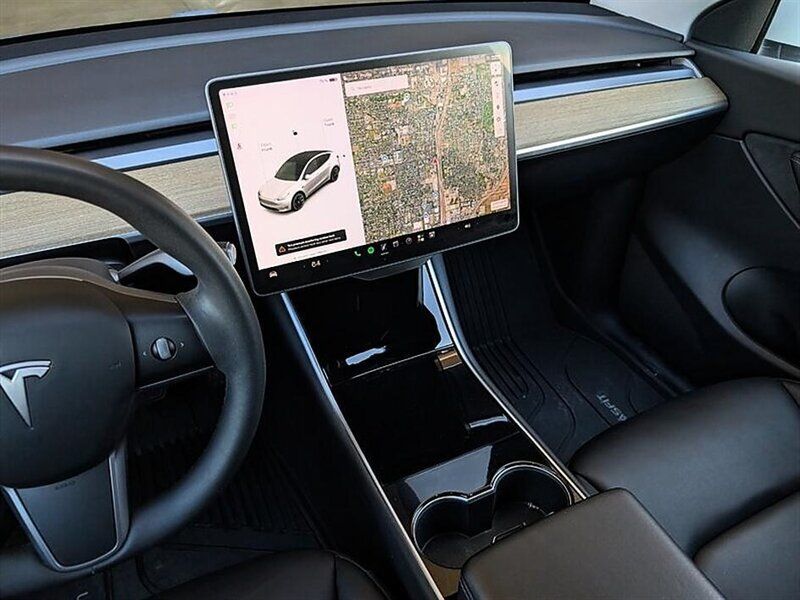 Used 2021 Tesla Model Y Long Range AWD/4WD image 20