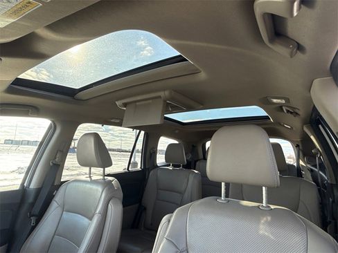 Used 2018 Honda Pilot Elite image 22