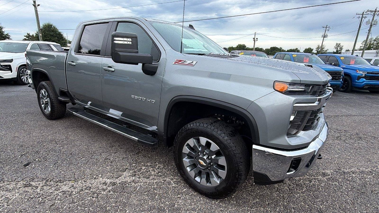 Used 2024 Chevrolet Silverado 2500 LT w/ All Star Edition AWD/4WD image 6