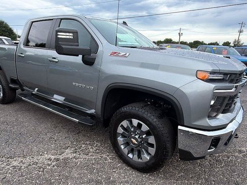 Used 2024 Chevrolet Silverado 2500 LT w/ All Star Edition AWD/4WD image 6
