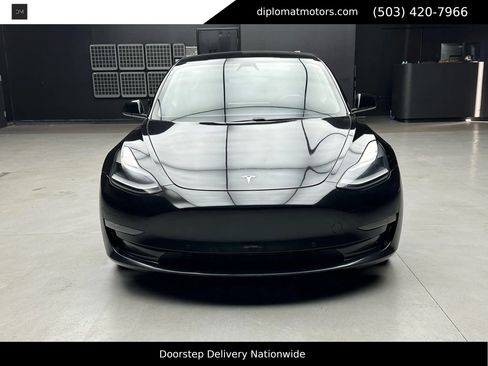 Used 2021 Tesla Model 3 Performance image 11