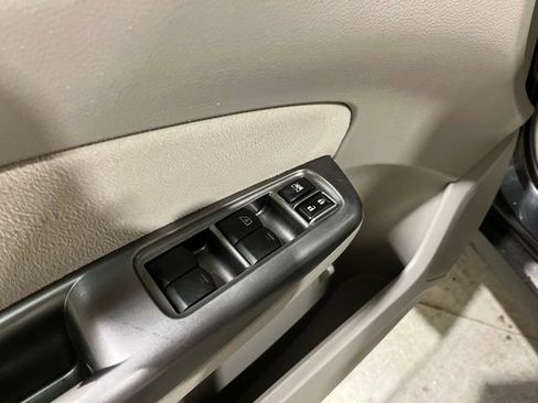 Used 2013 Subaru Forester 2.5X Limited image 37