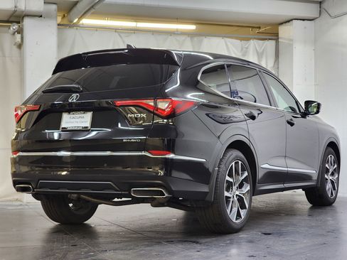 Certified 2023 Acura MDX SH-AWD w/ Technology Package image 5