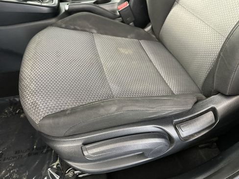 Used 2022 Kia Soul LX w/ Technology Package FWD image 12