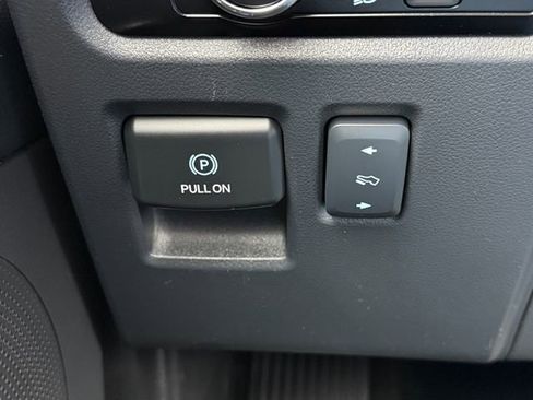 Used 2024 Ford Expedition XLT image 20