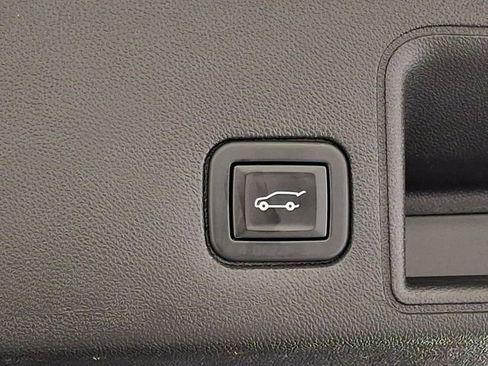 Used 2021 GMC Terrain SLT w/ Infotainment Package II image 34