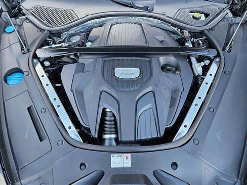 Used 2019 Porsche Panamera image 23