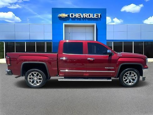 Used 2018 GMC Sierra 1500 SLT w/ SLT Premium Package AWD/4WD image 2