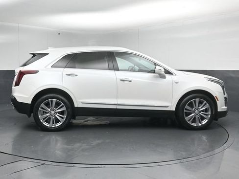 Used 2024 Cadillac XT5 Premium Luxury w/ LPO, Floor Liner Package AWD/4WD image 8