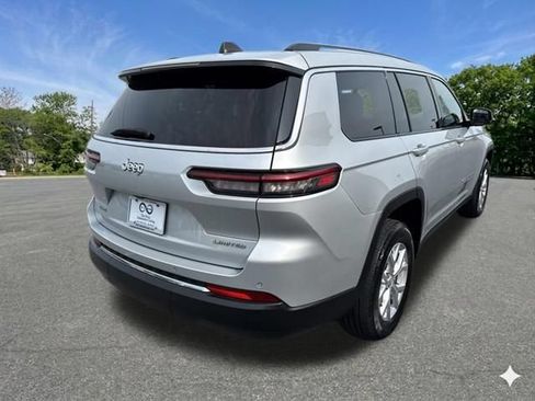 Used 2023 Jeep Grand Cherokee L Limited AWD/4WD image 9