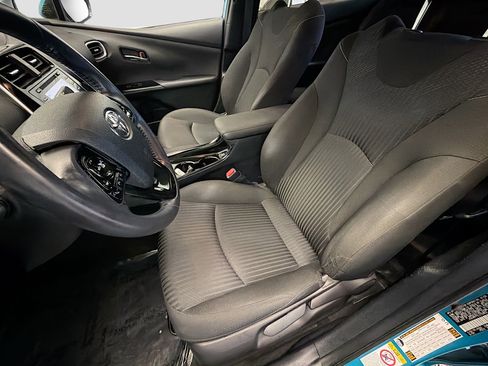 Used 2020 Toyota Prius Prime LE image 11