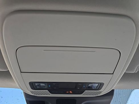Used 2025 Ford Expedition Max Active AWD/4WD image 37