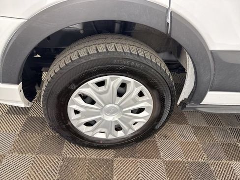 Used 2025 Ford Transit 350 XLT RWD image 34