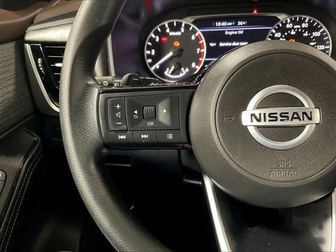 Certified 2021 Nissan Rogue SV image 22