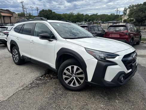 Certified 2023 Subaru Outback Premium AWD/4WD image 1
