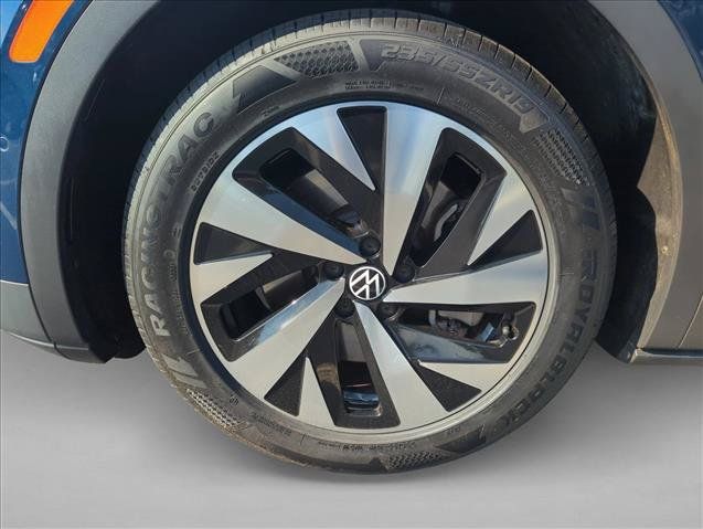 Used 2023 Volkswagen ID.4 2WD image 15