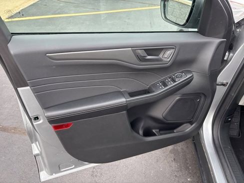 Used 2023 Ford Escape Active image 22