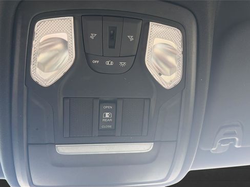 Used 2021 RAM 1500 Big Horn image 4